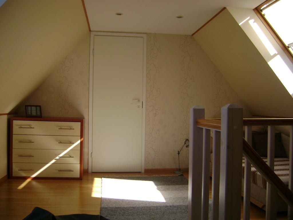 Mere Holiday House Salme Exterior photo